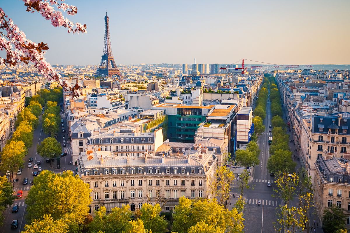 Paris et vue sur la Tour Eiffel