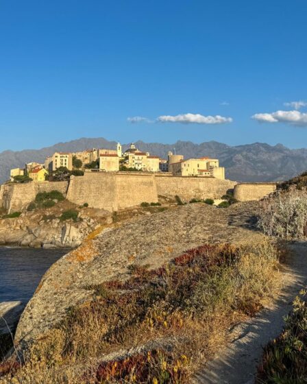 Châteaux méconnus d'Afrique : des trésors qui rivalisent avec l'Europe