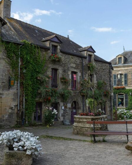 Découvrez ce village secret en Bretagne, un trésor caché à explorer