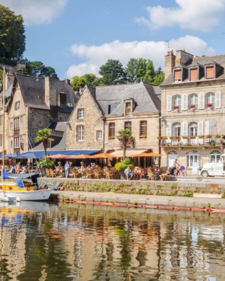 Découvrez pourquoi la Bretagne mérite votre attention loin du soleil