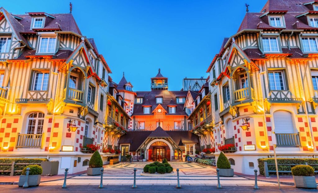 Découvrez les 8 plus beaux paysages secrets de Normandie avec la SNCF