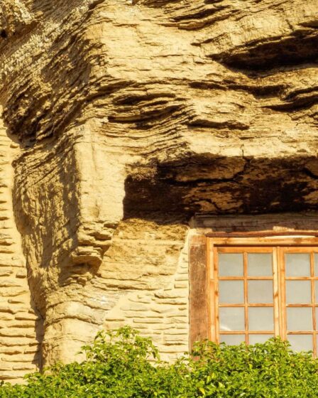 Découvrez le village troglodytique qui m’a ébloui : un trésor caché