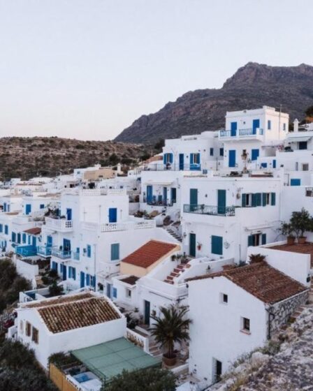Île de Vendée : un charme méditerranéen avec ses ruelles blanches et bleues
