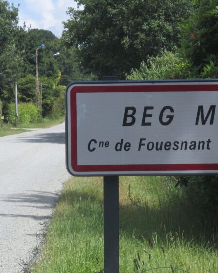 Village breton : un idéal humaniste qui surpasse les stars locales
