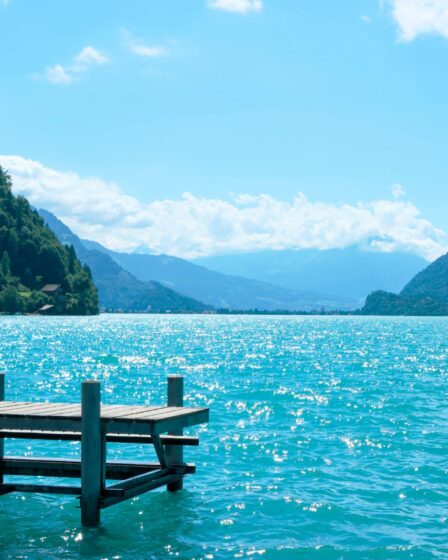 Découvrez le lac français émeraude à ne pas manquer lors de votre voyage