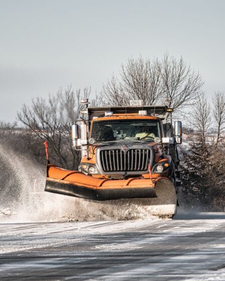 Neige en Île-de-France : 140 vols annulés et circulation paralysée