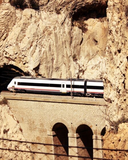 Collision de trains en Espagne : informations sur l'accident près de Cordoue
