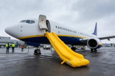 Ryanair : évacuation d'un Boeing 737 à Marseille après surchauffe téléphone