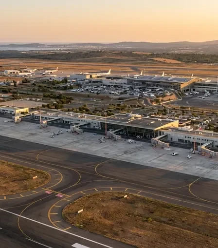 Aéroports français : 1,3 million de passagers perdus, décrochage européen