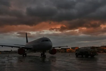 IATA alerte : les compagnies aériennes en perte malgré la hausse des tarifs