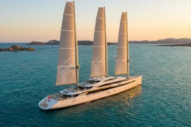 Croisières Orient Express Corinthian : le plus grand voilier au monde en 2026