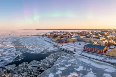Oulu 2026 : 500 événements culturels entre aurores et mer gelée