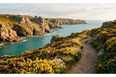 Randonnées faciles de printemps en France : 10 itinéraires à découvrir